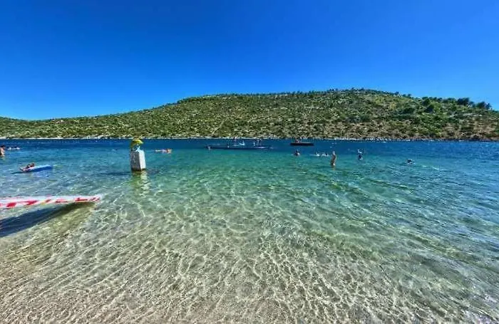 Jakoubek Rogoznica (Sibenik-Knin)